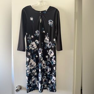 White House Black Market Reversible Fitted Floral/Black Dress Size S